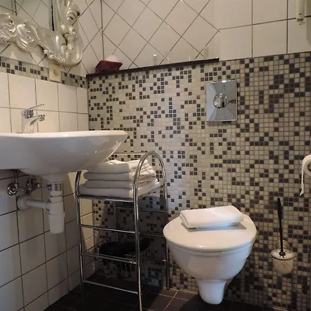 Hotel Berneau Отель Berneau